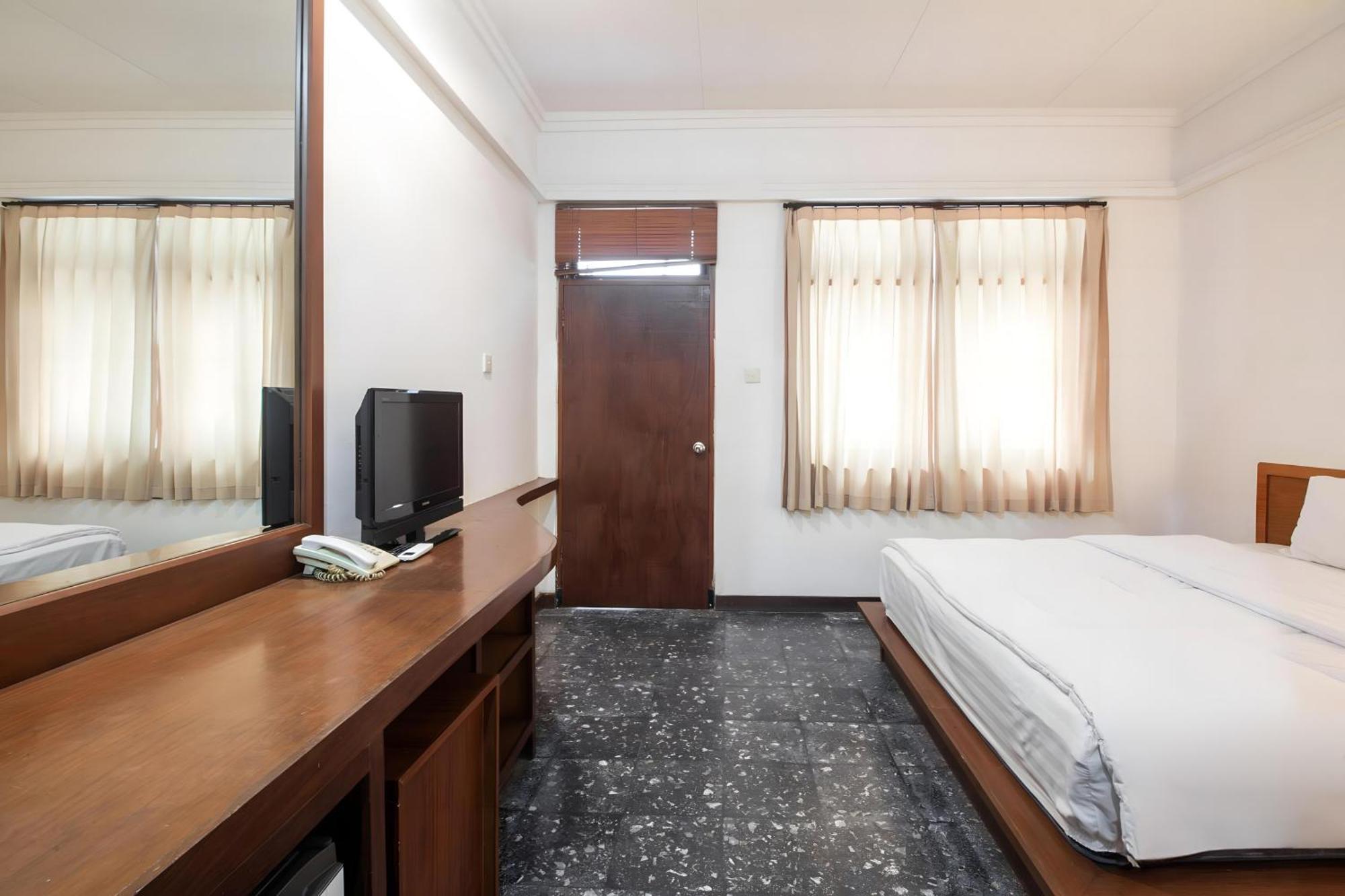 Capital O 93809 Wida Hotel Легиан Экстерьер фото
