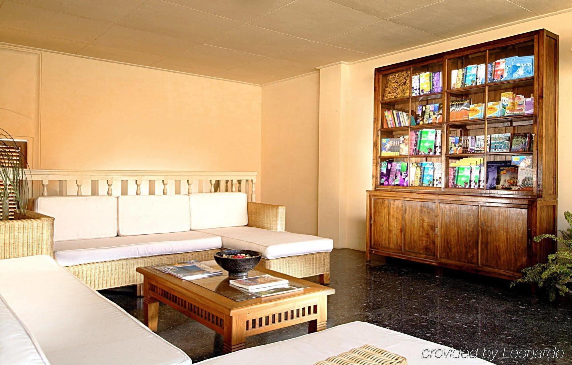 Capital O 93809 Wida Hotel Легиан Интерьер фото
