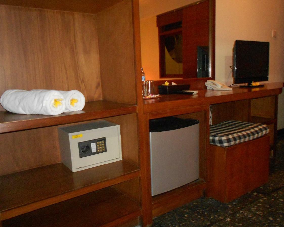 Capital O 93809 Wida Hotel Легиан Экстерьер фото